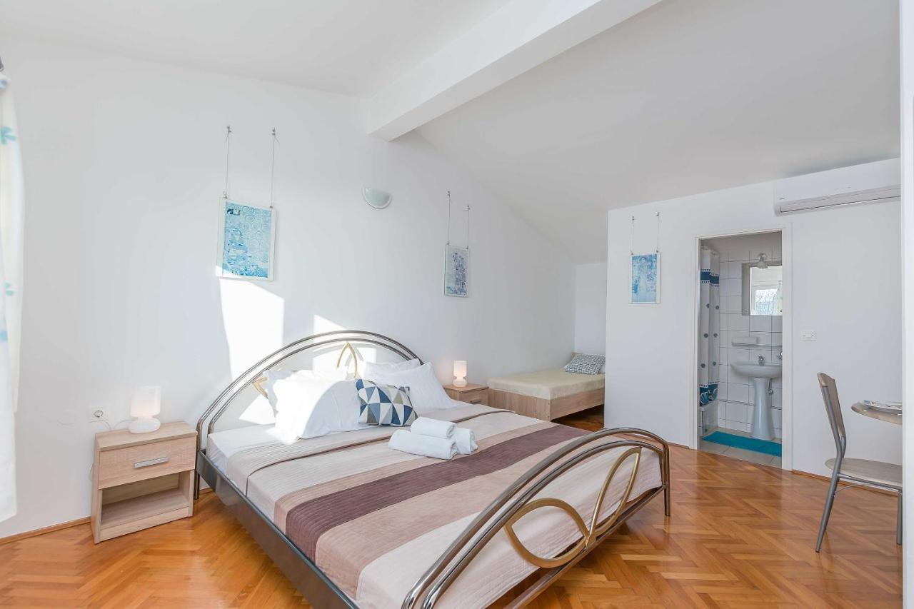 Apartmani Neno Lokva Rogoznica Esterno foto