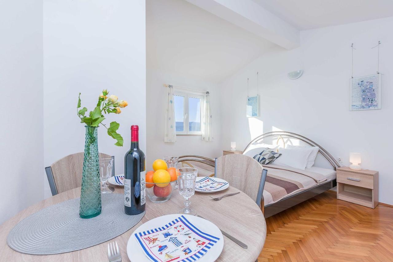 Apartmani Neno Lokva Rogoznica Esterno foto