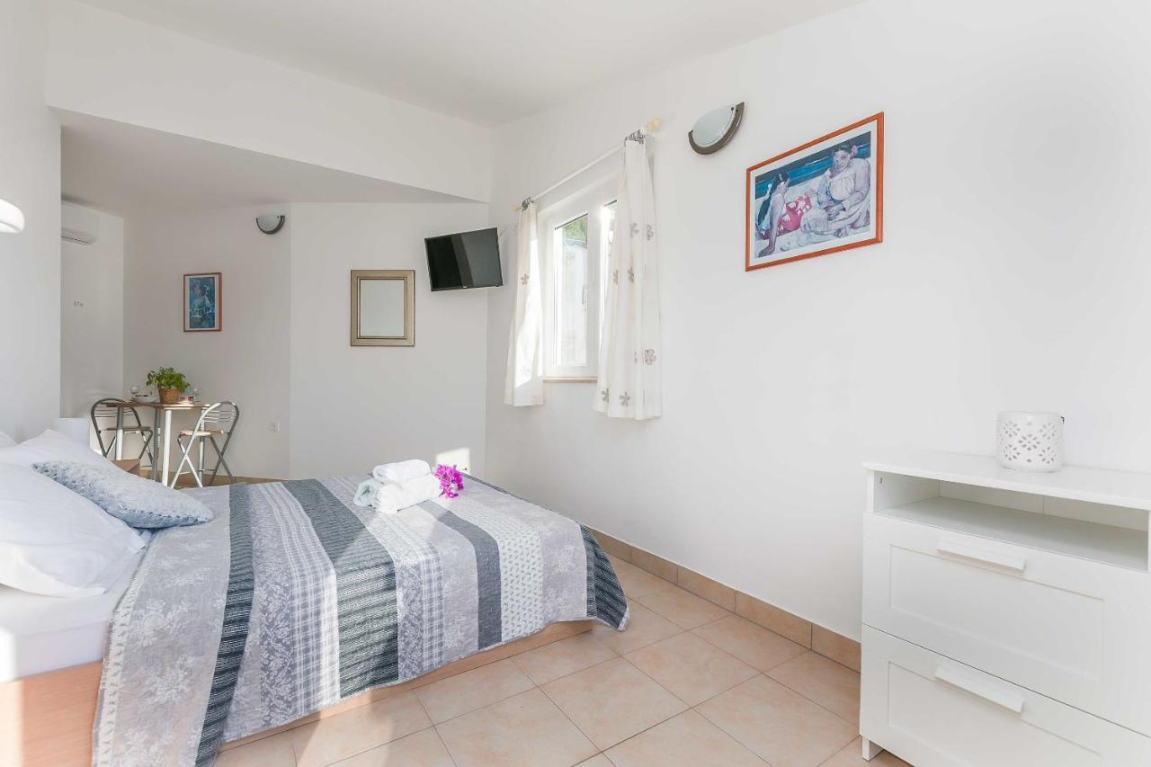 Apartmani Neno Lokva Rogoznica Esterno foto